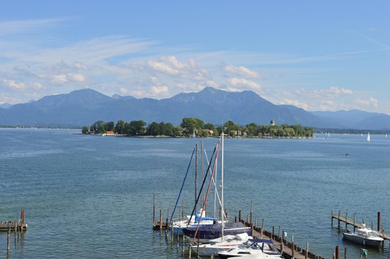 Gaestehaus Gruenaeugl Am See Gstadt am Chiemsee Exteriör bild