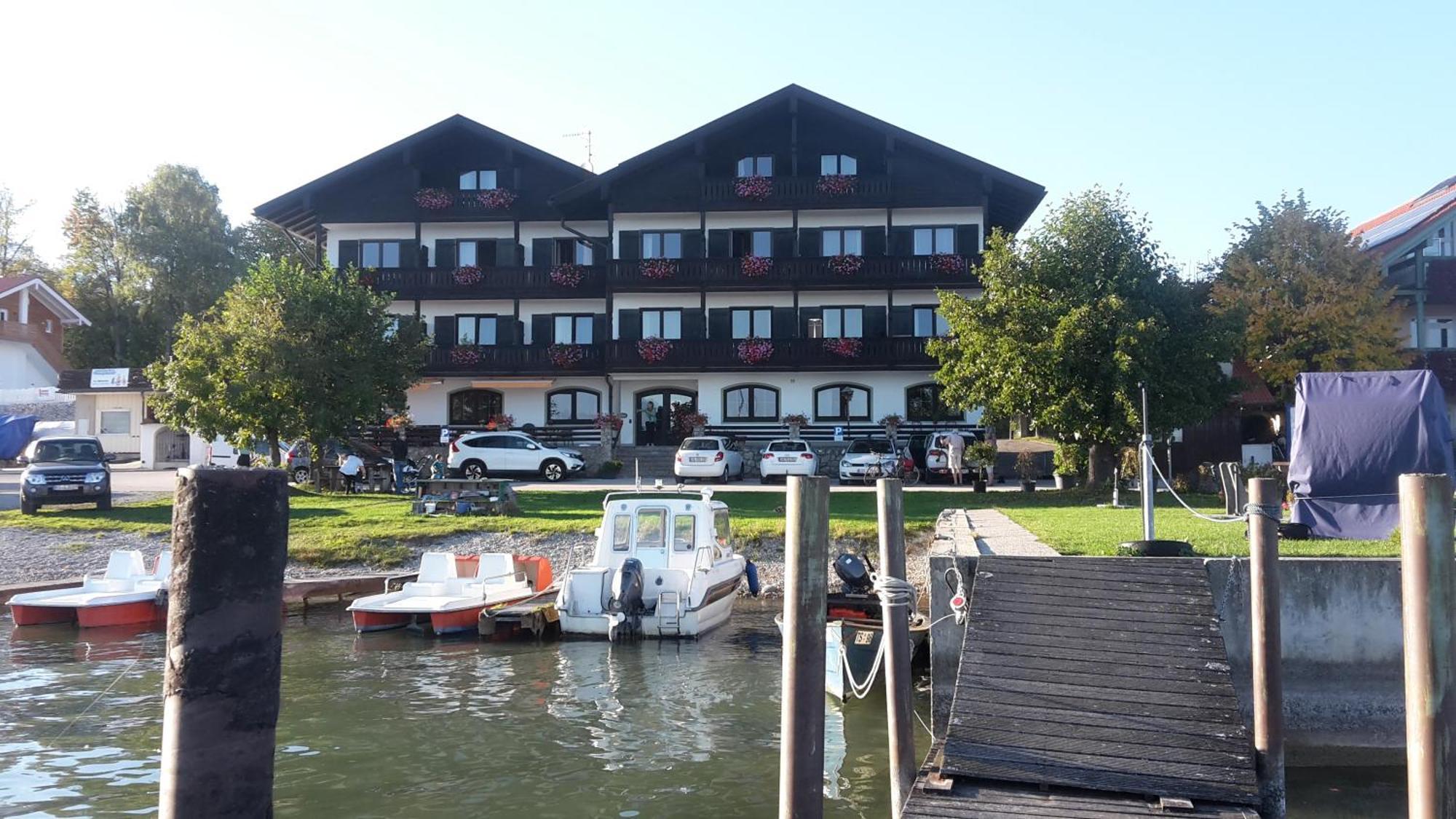 Gaestehaus Gruenaeugl Am See Gstadt am Chiemsee Exteriör bild